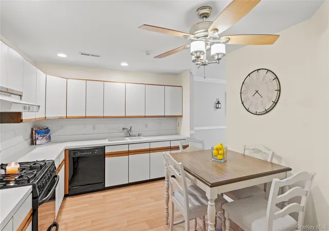Photo 4 of Sale Pending at 1406 Sara Cir, Brookhaven, NY 11776 | MLS# 1015102 | Listing updated on 2026-08-27