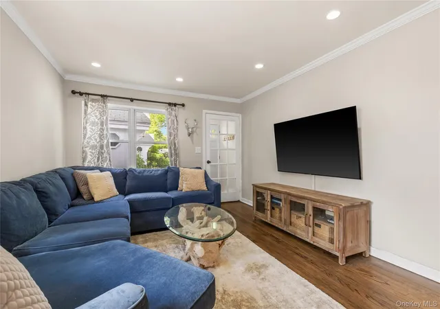 3rd image of 1 Peck Ave, Rye, NY 14850
