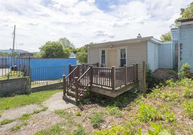 19th image of 142 W Parmenter St, Newburgh (city), NY 12550 | MLS# 1015123