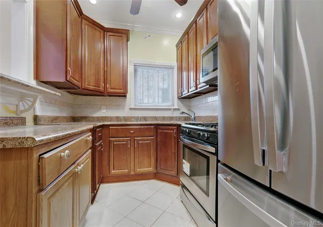 Photo 3 of Sale Pending at 7221 Hillmeyer Ave, Arverne, NY 11692 | MLS# 1015133 | Listing updated on 2026-07-08