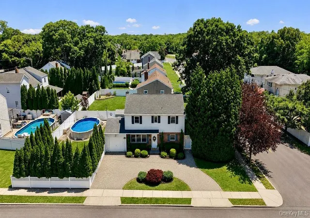 2nd image of 26 Cedar St, Oyster Bay, NY 11735 | MLS# 1015141