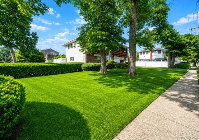 Photo 3 of Single family home for sale at 4007 Clark St, Hempstead, NY 11783 | MLS# 1015142 | Listing updated on 2026-09-05