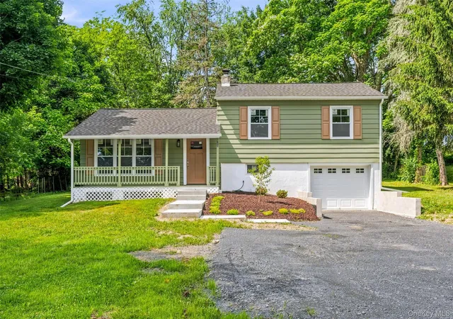 1st image of 25 Ferrara Dr, Middletown, NY 10941 | MLS# 1015148