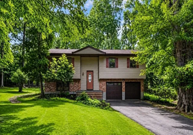 1st image of 9 Adams Ln, Airmont, NY 10901 | MLS# 1015151