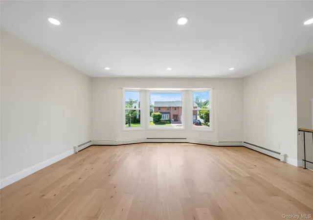 Homes for sale in North Hempstead, NY | 19 Carriage Rd, North Hempstead, NY 11576 | MLS# 1015154