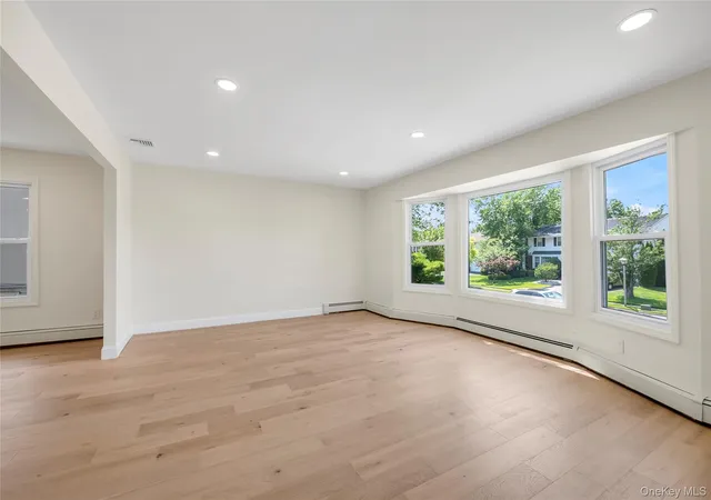 Homes for sale in North Hempstead, NY | 19 Carriage Rd, North Hempstead, NY 11576 | MLS# 1015154