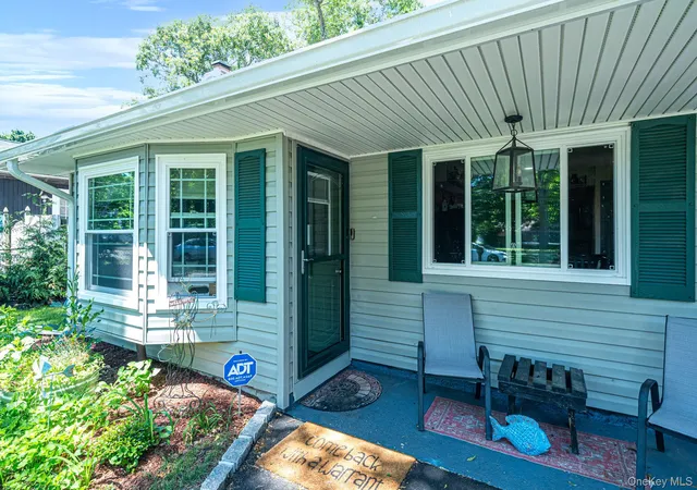 4th image of 7 Pennwood Dr, Mastic Beach, NY 11951 | MLS# 1015158