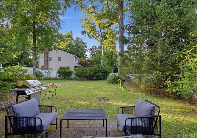 Homes for sale in Clarkstown, NY | 126 New Valley Rd, Clarkstown, NY 10956 | MLS# 1015164