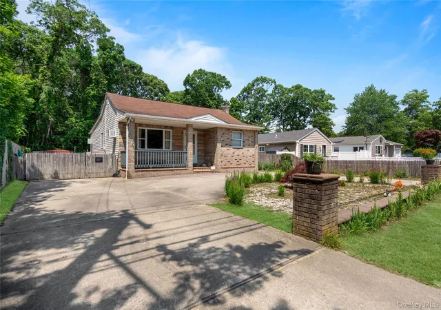 Photo 3 of Single family home for sale at 32 Juniper Ave, Patchogue, NY 11772 | MLS# 1015172 | Listing updated on 2026-08-18