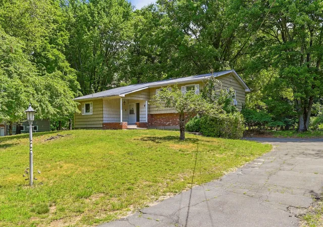 5th image of 5 Flamingo Ln, Spring Valley, NY 10977 | MLS# 1015201