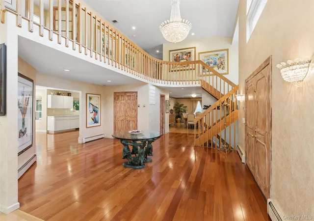 3rd image of 2 Greenwood Ln, Woodbury, NY 11797 | MLS# 1015209