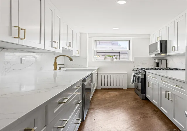Homes for sale in New York, NY | 300 E 71St St #15G, New York, NY 10021 | MLS# 1015221