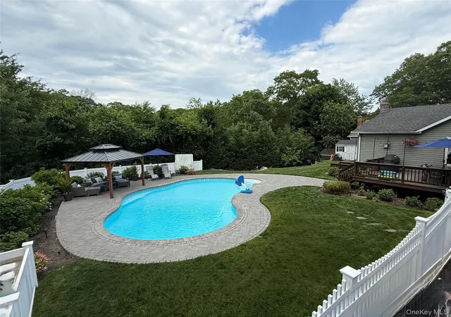 2nd image of 15 Crane Neck Dr, Sound Beach, NY 11789 | MLS# 1015229