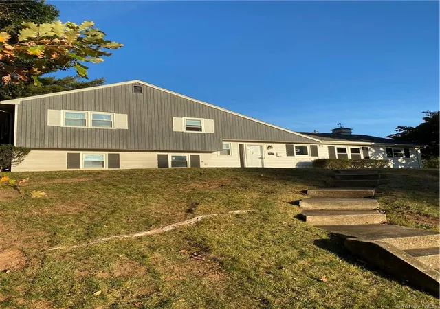 1st image of 2 Larch Ct, West Nyack, NY 10994 | MLS# 1015230