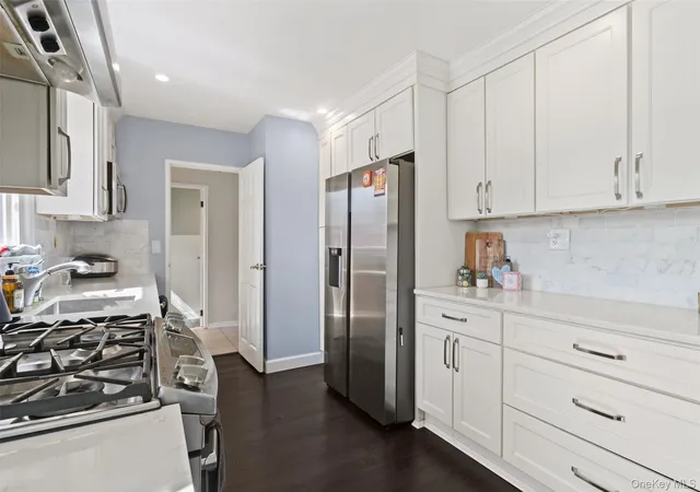 Photo 3 of Single family home for sale at 2 Larch Ct, West Nyack, NY 10994 | MLS# 1015230 | Listing updated on 2026-10-05