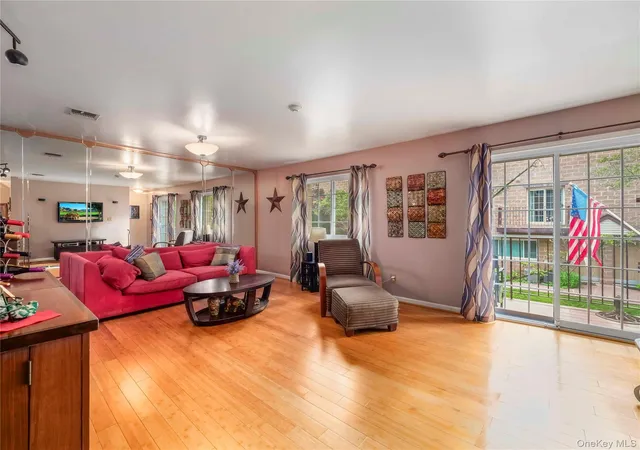 4th image of 26 Klint Ct, Nanuet, NY 10954 | MLS# 1015231