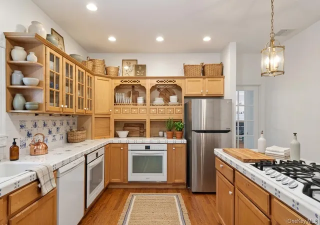5th image of 16 Sunset Rdg, Chester Town, NY 10950 | MLS# 1015235