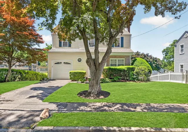 Photo 2 of Sale Pending at 319 Church St, White Plains, NY 10603 | MLS# 1015241 | Listing updated on 2026-07-07