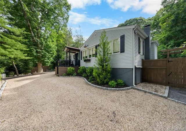 2nd image of 337 N Side Rd, Riverhead, NY 11792 | MLS# 1015247