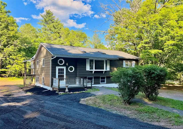 Homes for sale in Catskill, NY | 103 Manorkill Rd, Catskill, NY 12463 | MLS# 1015250