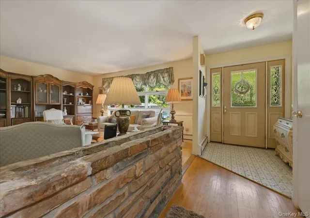 5th image of 40 Bayview Ave, Amityville, NY 11701 | MLS# 1015262