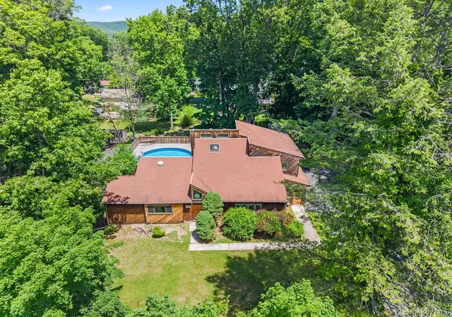 3rd image of 11 Buena Vista Rd, Suffern, NY 10901 | MLS# 1015278