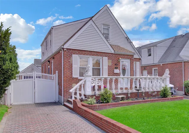 Photo 3 of Sale Pending at 20 Law St, Valley Stream, NY 11580 | MLS# 1015283 | Listing updated on 2026-07-24