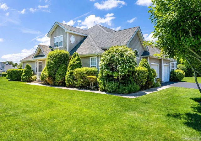 1st image of 174 Adele Ct, Riverhead, NY 11901 | MLS# 1015286