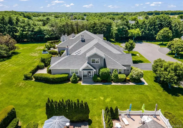 2nd image of 174 Adele Ct, Riverhead, NY 11901 | MLS# 1015286
