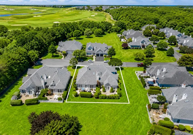 21st image of 174 Adele Ct, Riverhead, NY 11901 | MLS# 1015286