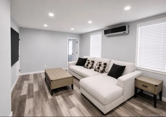 Listing Photo 4 - Condo for sale in building located at 62-20 80th Rd, New York, NY 11385