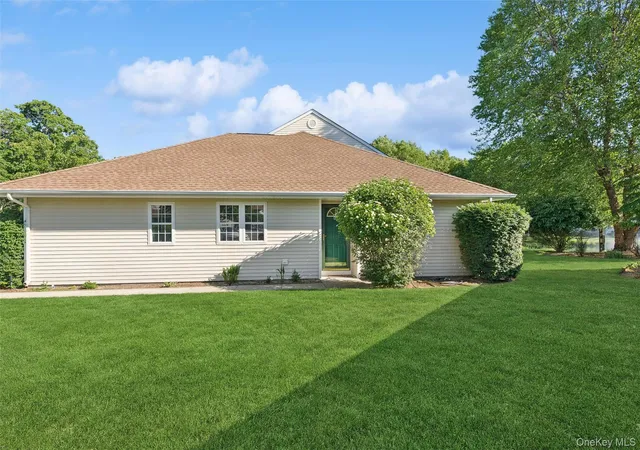 Homes for sale in Riverhead, NY | 42 Blueberry Comn, Riverhead, NY 11901 | MLS# 1015325