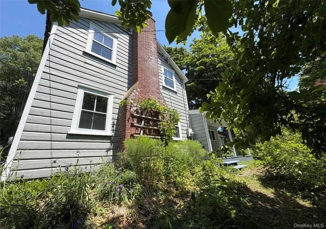 Photo 3 of Single family home for sale at 286 Manor Rock Rd, Craryville, NY 12521 | MLS# 1015339 | Listing updated on 2026-10-01