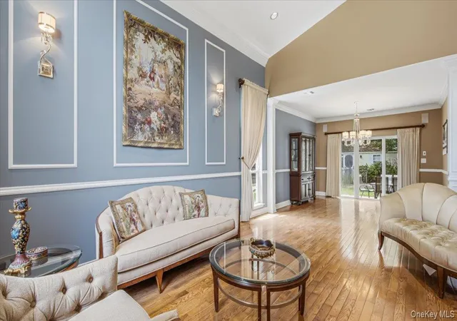 5th image of 16 English Ivy Ln, Lake Grove, NY 11755 | MLS# 1015366