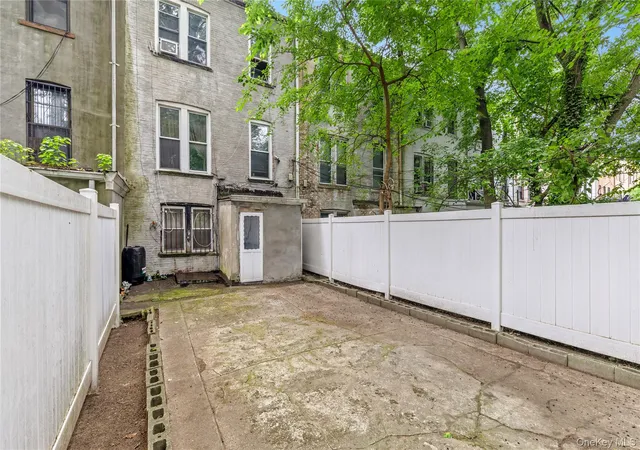 Listing Photo 5 - Condo for sale in building located at 695 Park Pl, Brooklyn, NY 11216
