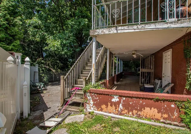 Homes for sale in Yonkers, NY | 65 Sunset Dr, Yonkers, NY 10704 | MLS# 1015389