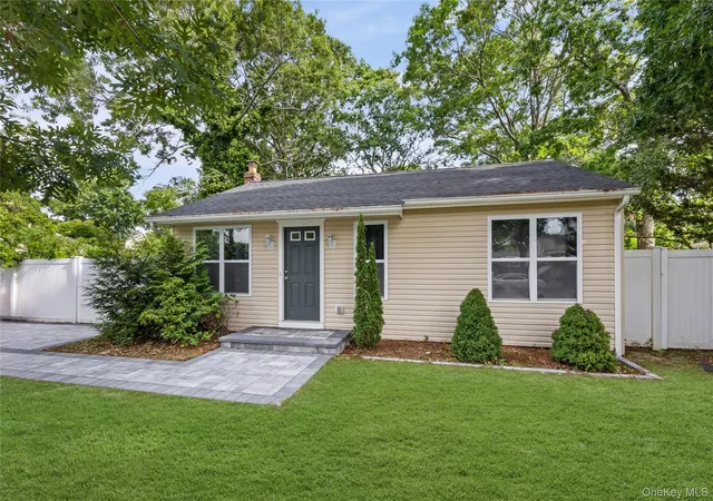4th image of 64 Arpage Dr E, Shirley, NY 11967 | MLS# 1015404