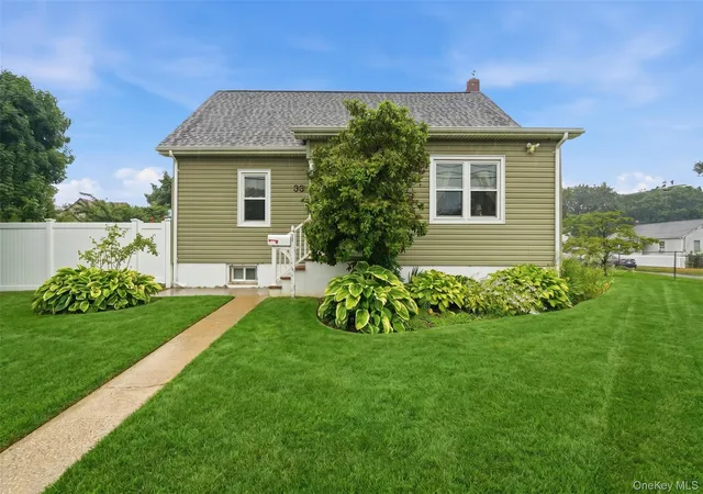 2nd image of 39 Church St, Central Islip, NY 11722 | MLS# 1015406