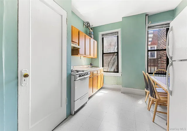 Homes for sale in New York, NY | 880 West 181St St #6G, New York, NY 10033 | MLS# 1015410