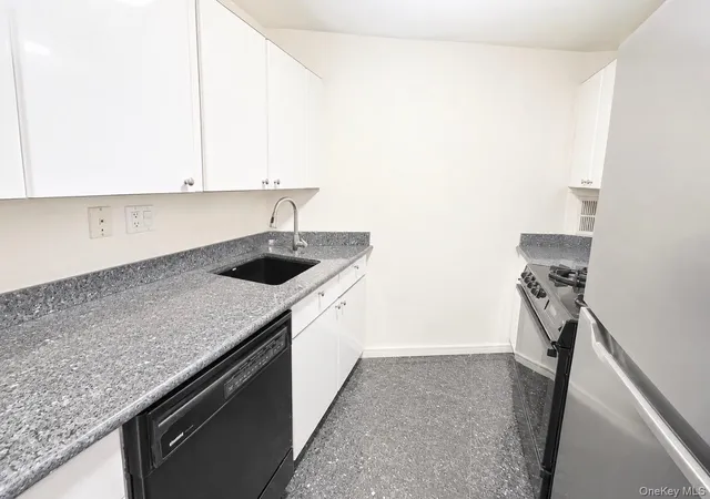 5th image of 1 Bay Club Dr #11P, New York, NY 11360 | MLS# 1015419
