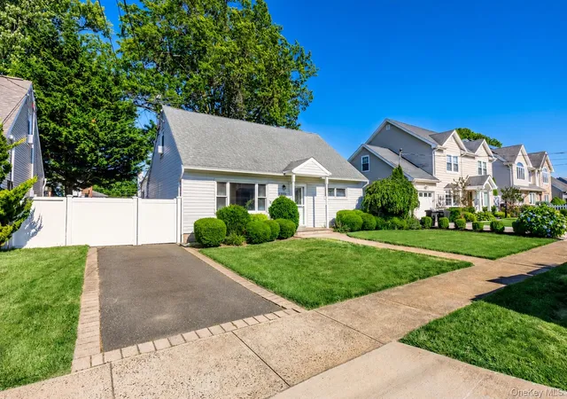 2nd image of 2355 Penatiquit Ave, Hempstead, NY 11783 | MLS# 1015431