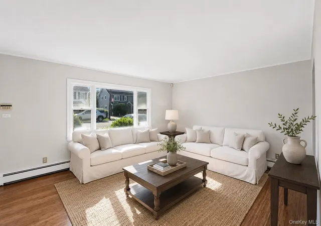 5th image of 2355 Penatiquit Ave, Hempstead, NY 11783 | MLS# 1015431