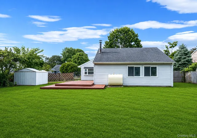 5th image of 9 Carson Ln, Medford, NY 11763 | MLS# 1015446