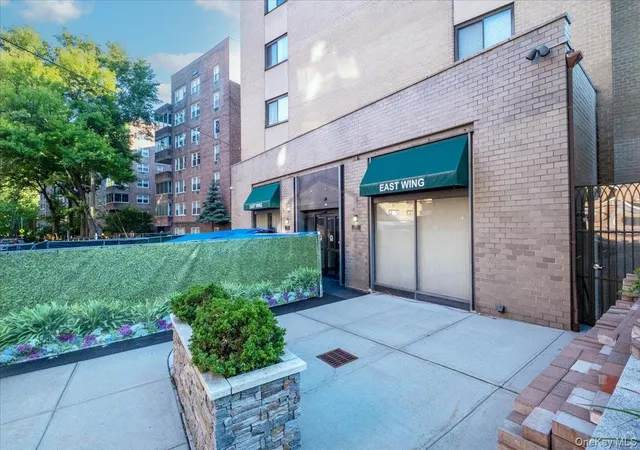 Homes for sale in Greenburgh, NY | 100 East Hartsdale Ave #TCE, Greenburgh, NY 10530 | MLS# 1015473
