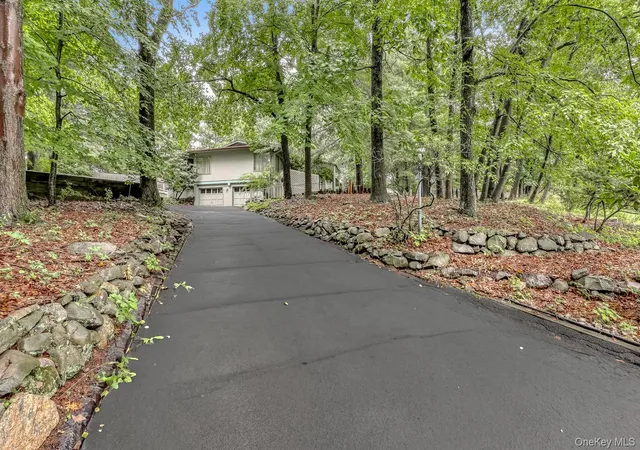 3rd image of 49 Halley Dr, Haverstraw, NY 10970 | MLS# 1015480