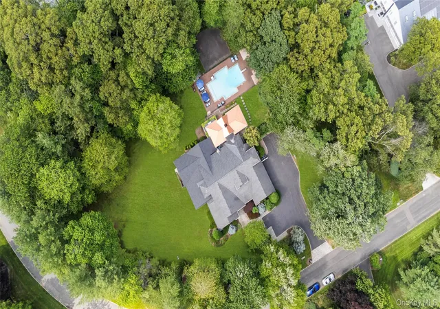 50th image of 40 Coves Run, Syosset, NY 11791 | MLS# 1015516