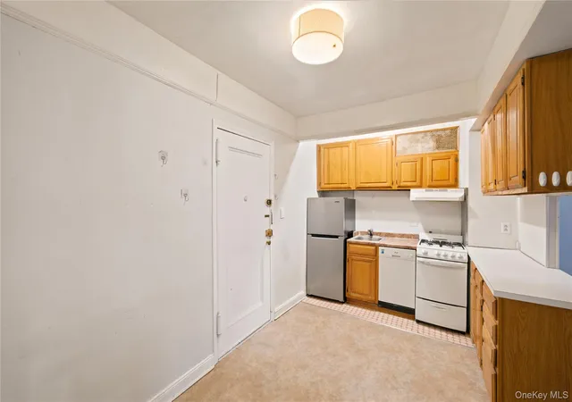 5th image of 65-74 Saunders St #3H, Rego Park, NY 11374 | MLS# 1015521
