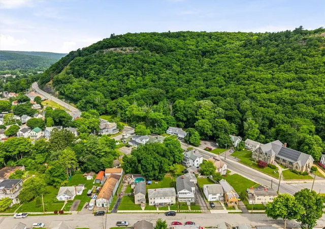 36th image of 15 Delaware St, Port Jervis, NY 12771 | MLS# 1015523