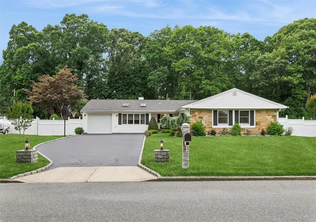 2nd image of 16 Parson Dr, Brookhaven, NY 11790 | MLS# 1015539