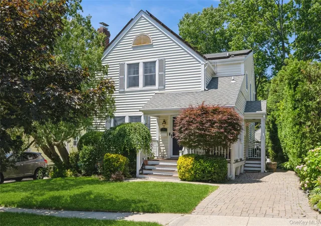 1st image of 71 Bar Beach Rd, North Hempstead, NY 11050 | MLS# 1015540